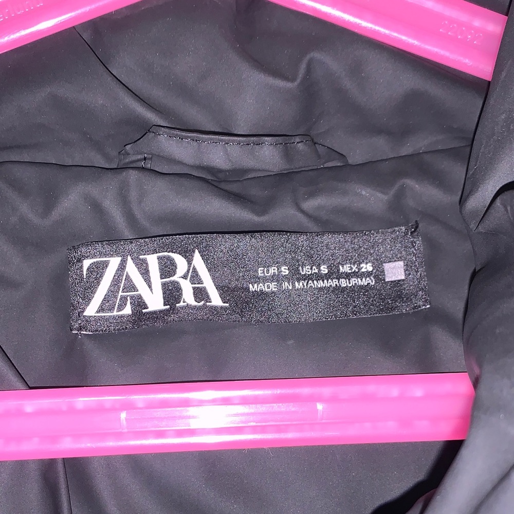 Zara Womens Charcoal Hooded Vest - Picture 2 of 3